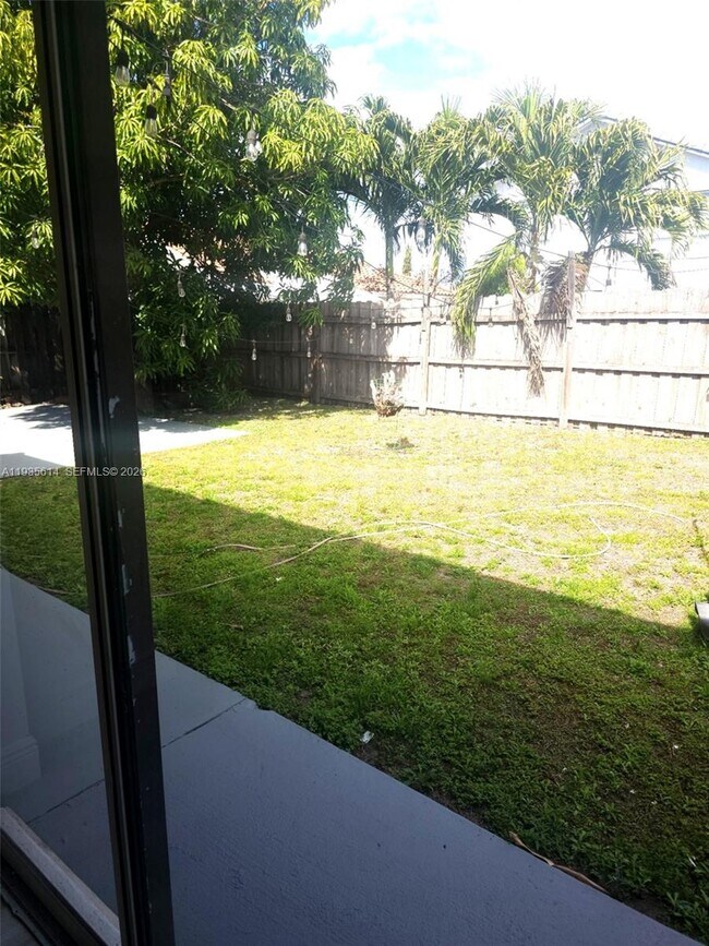 Building Photo - 5571 NW 188th St