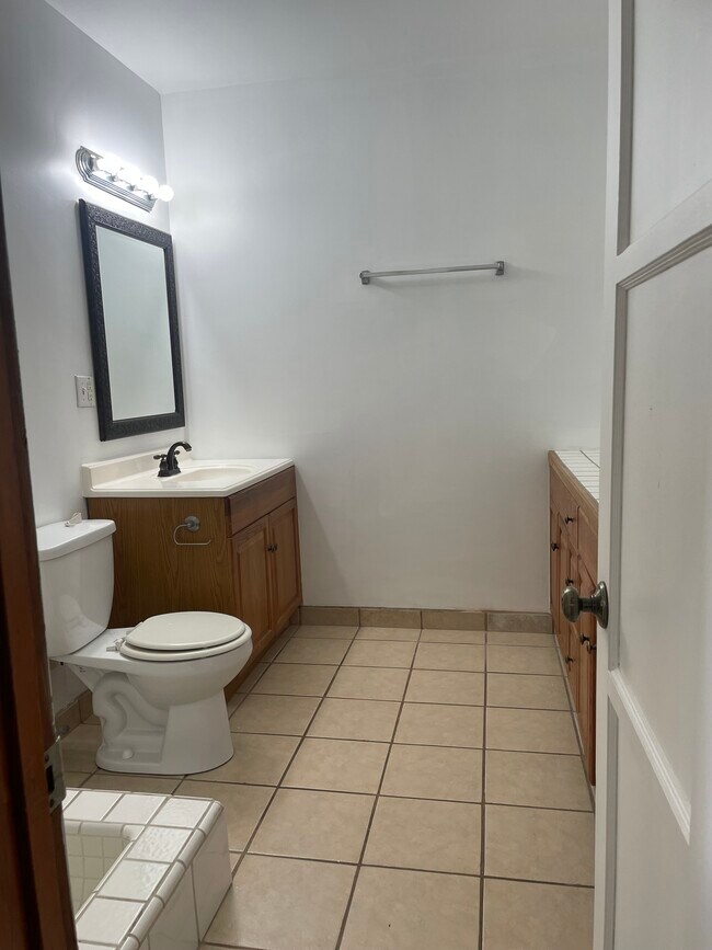 bathroom - 1514 Madrid Ave