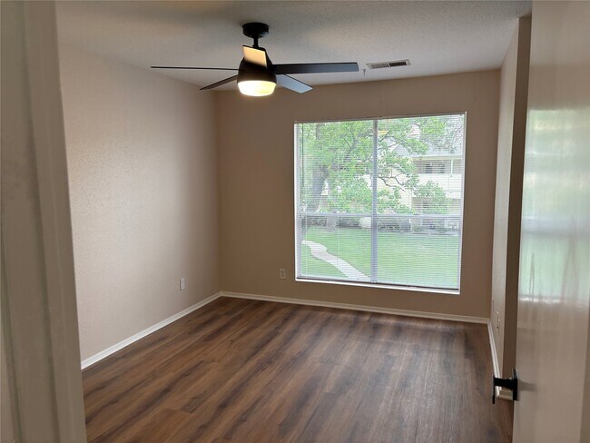 Building Photo - 14515 Wunderlich Dr