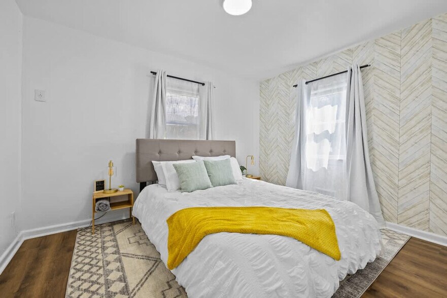 Building Photo - 172 Cherry St