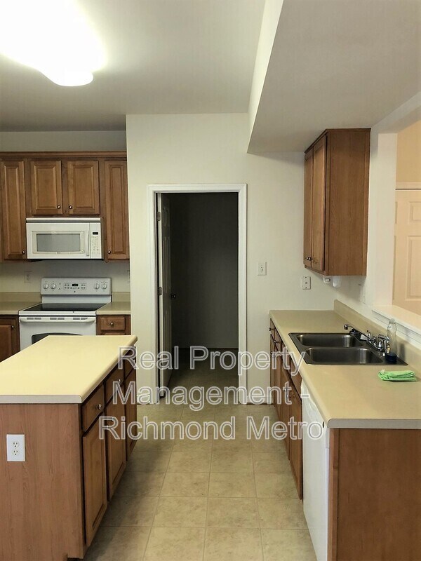Building Photo - 409 Wilmer Ave