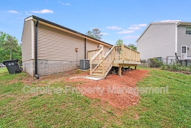 Building Photo - 5001 Forest Mountain Ct