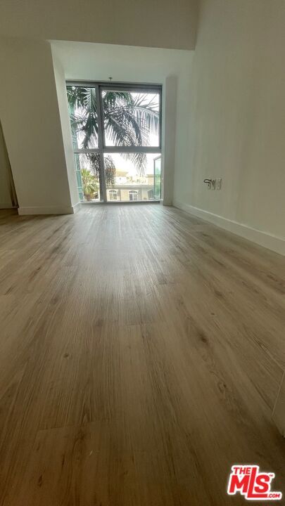 Building Photo - 13700 Marina Pointe Dr