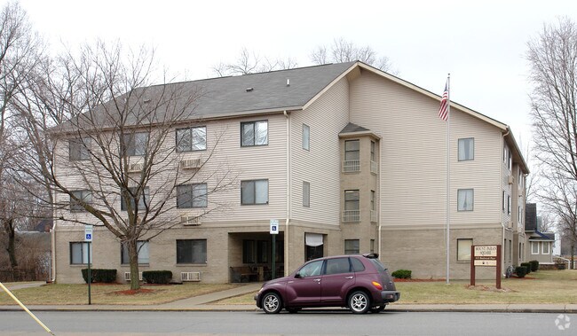 Building Photo - Mount Paran Square Apartments