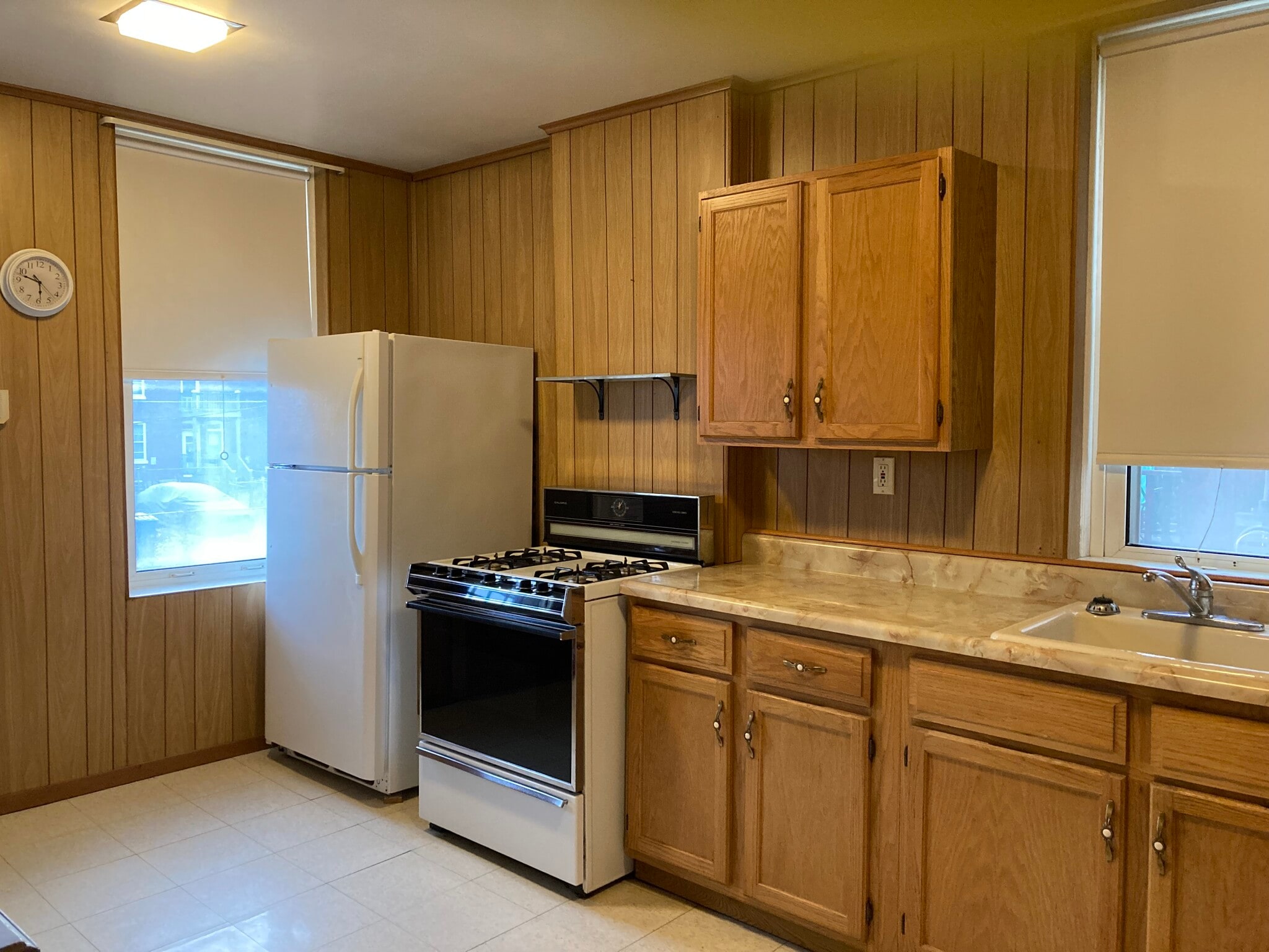 Kitchen - 4916 Berthold Ave
