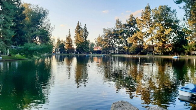 Building Photo - 4-Bedroom Lakeview Home in Gated Community...