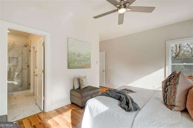 Building Photo - 1240 Oakland Terrace SW