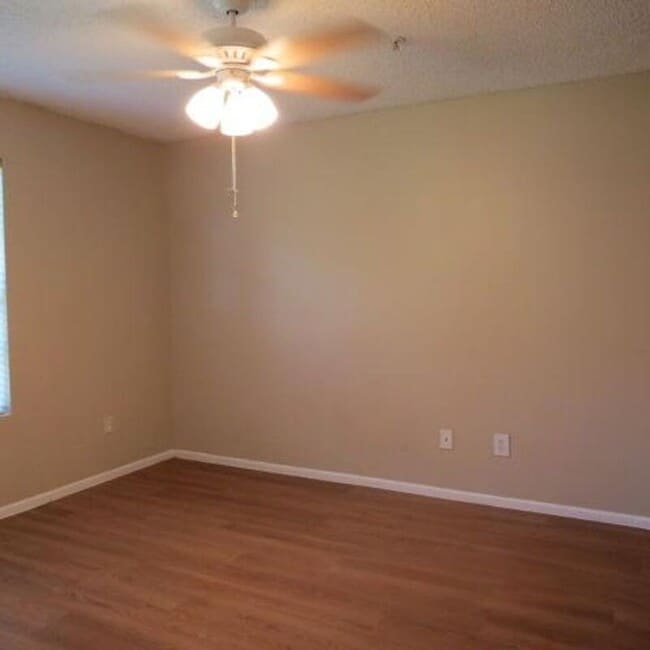 Building Photo - 208 Afton Square