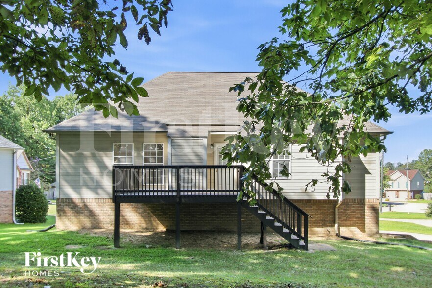 Building Photo - 1011 Hickory Cir