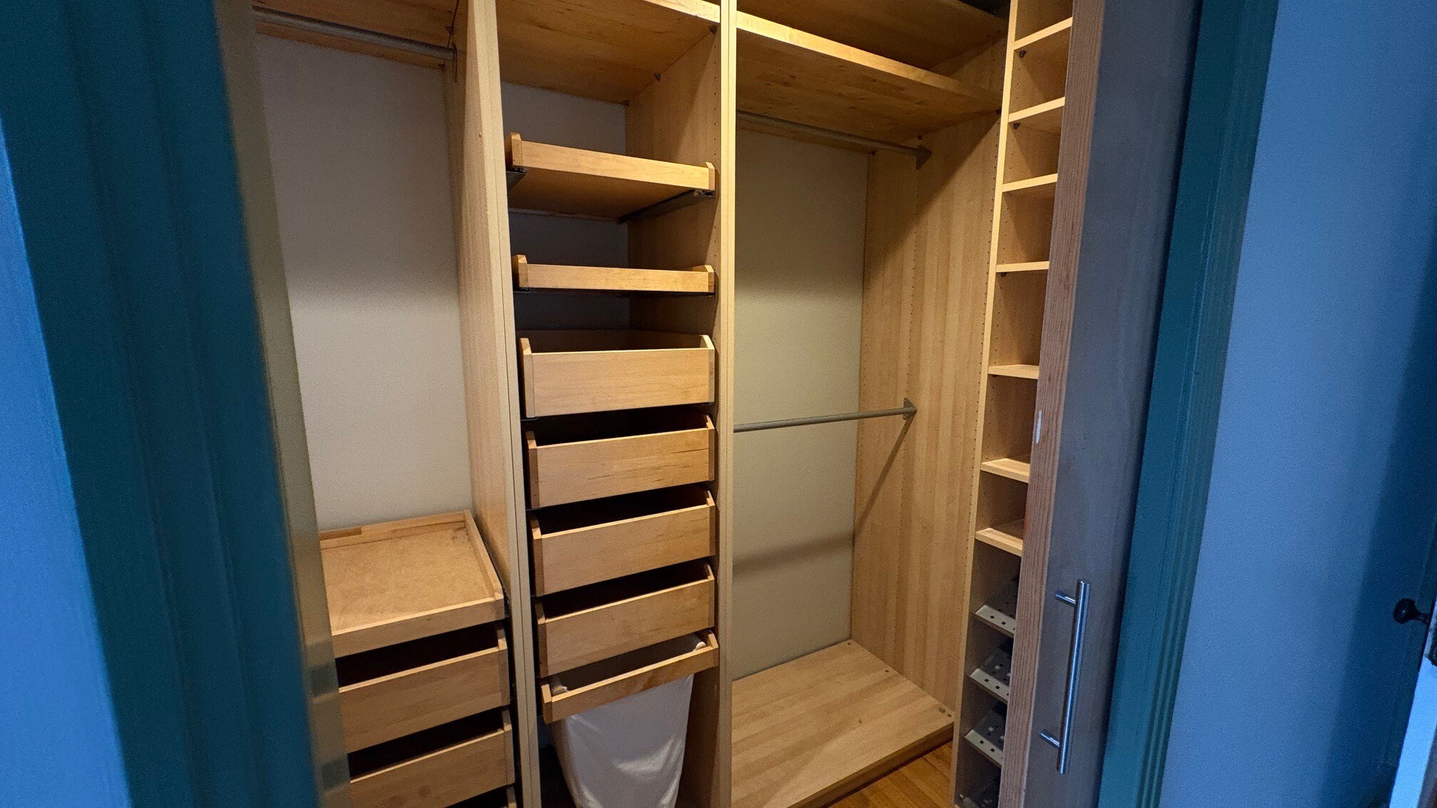 Building Photo - 851 N Ogden Dr