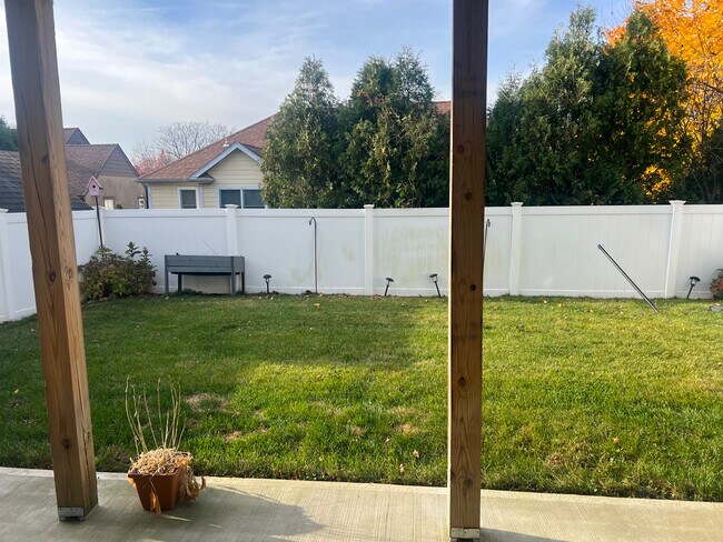 Building Photo - 111-113 Lincoln Ave