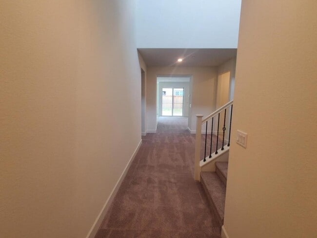 Building Photo - 5948 Rosalee St