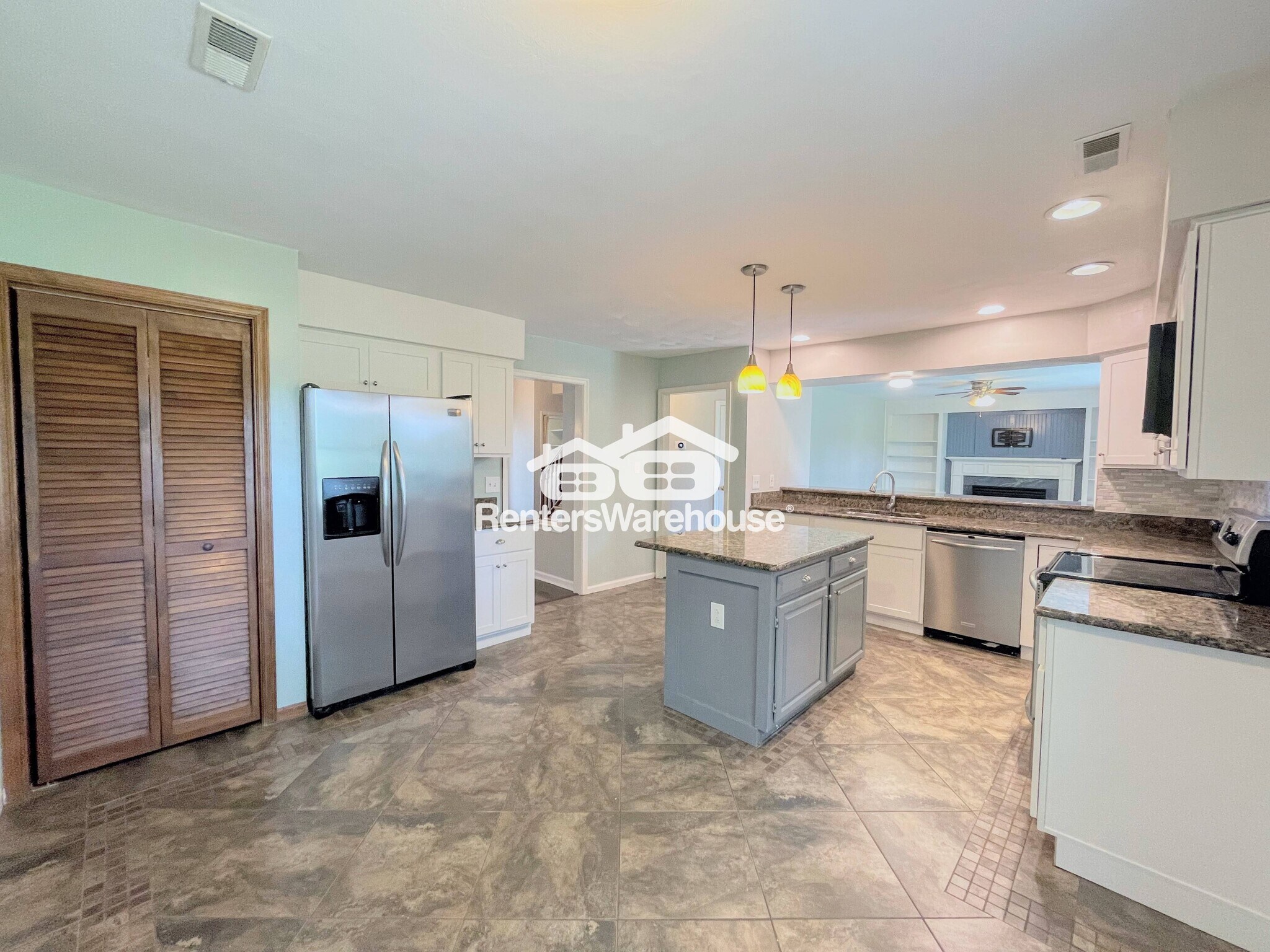 Building Photo - 2045 Cheshire Forest Ct