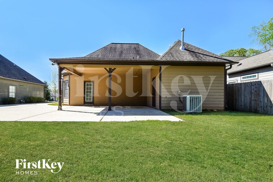 Building Photo - 5573 Timber Leaf Trail