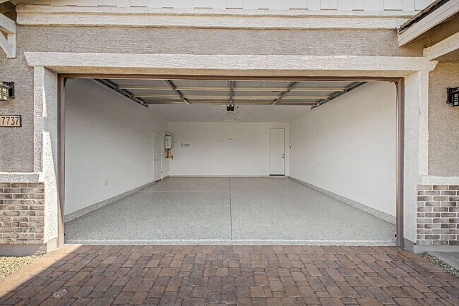 Building Photo - 17737 W Illini St