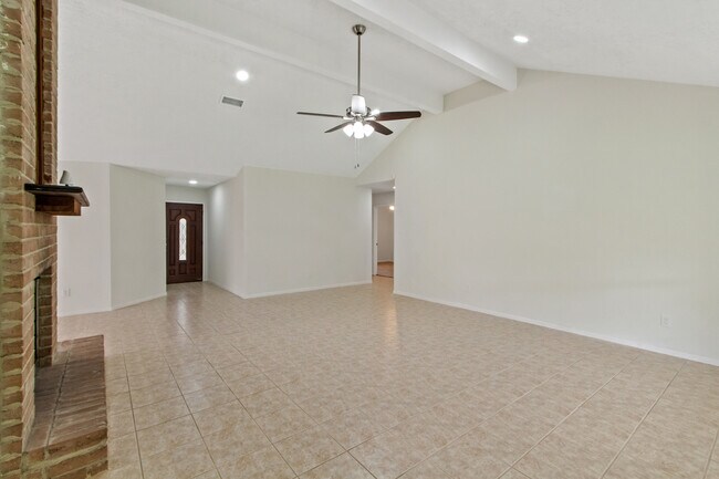 Building Photo - 7019 Yardley Dr
