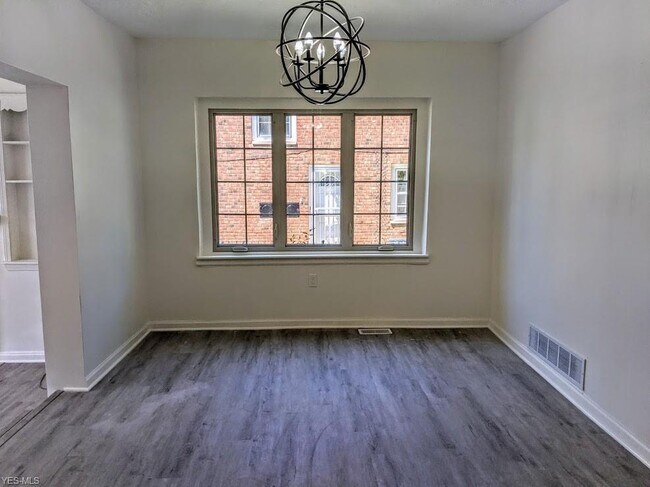 Building Photo - 3553 Ingleside Rd