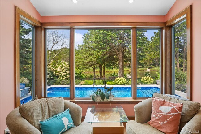 Building Photo - 425 Cedar Point Dr E