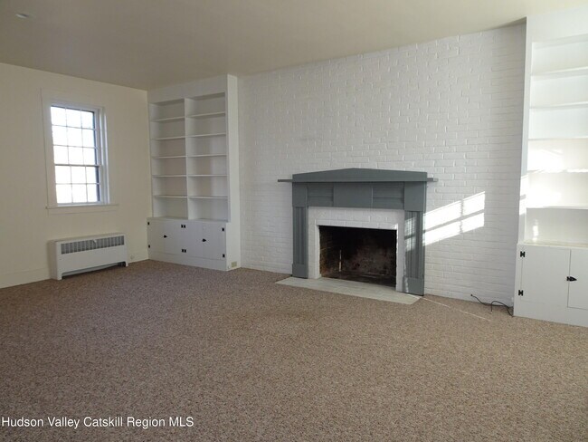 Building Photo - 549 NY-23B