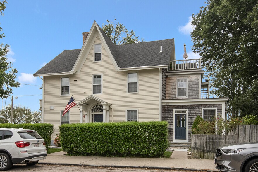 Building Photo - 58 Washington St