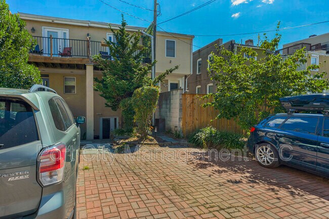 Building Photo - 1702 Patapsco St