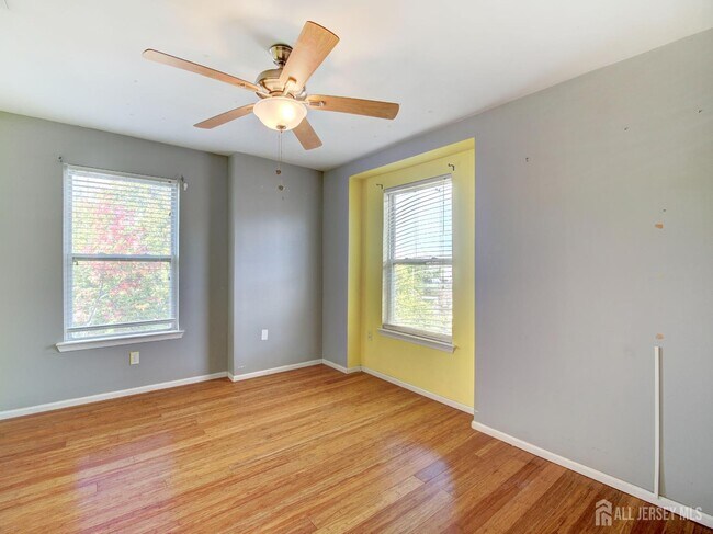 Building Photo - 558 Great Beds Ct
