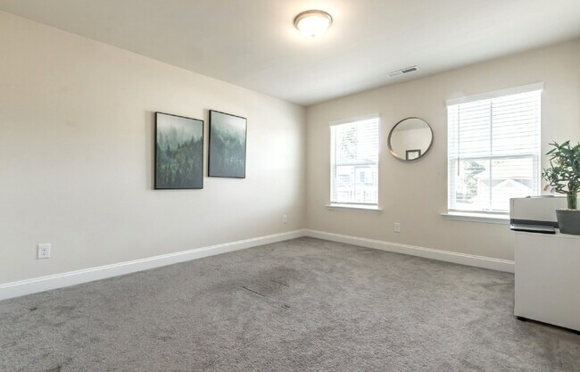 Building Photo - "Discover Spacious Living: 5-Bedroom Craftsman Home in Gated and Amenity-Rich Bretagne with Top-R...