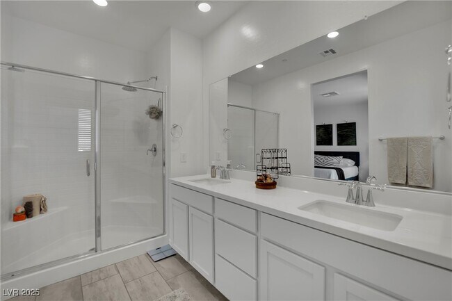 Building Photo - 8907 Roadrunner Ravine St