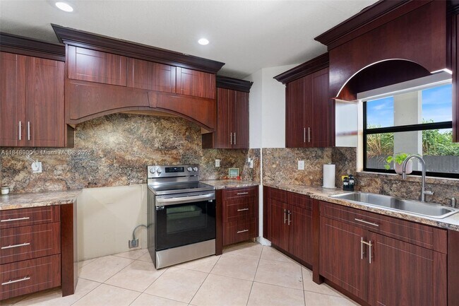 Building Photo - 11761 SW 226th Terrace
