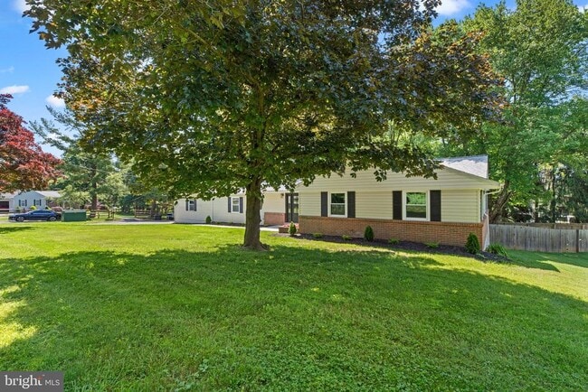 Building Photo - 14906 Dunstan Ln