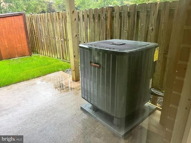 Building Photo - 24 Ballyhaunis Ct