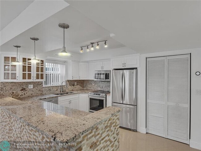 Building Photo - 3287 NW 44th St