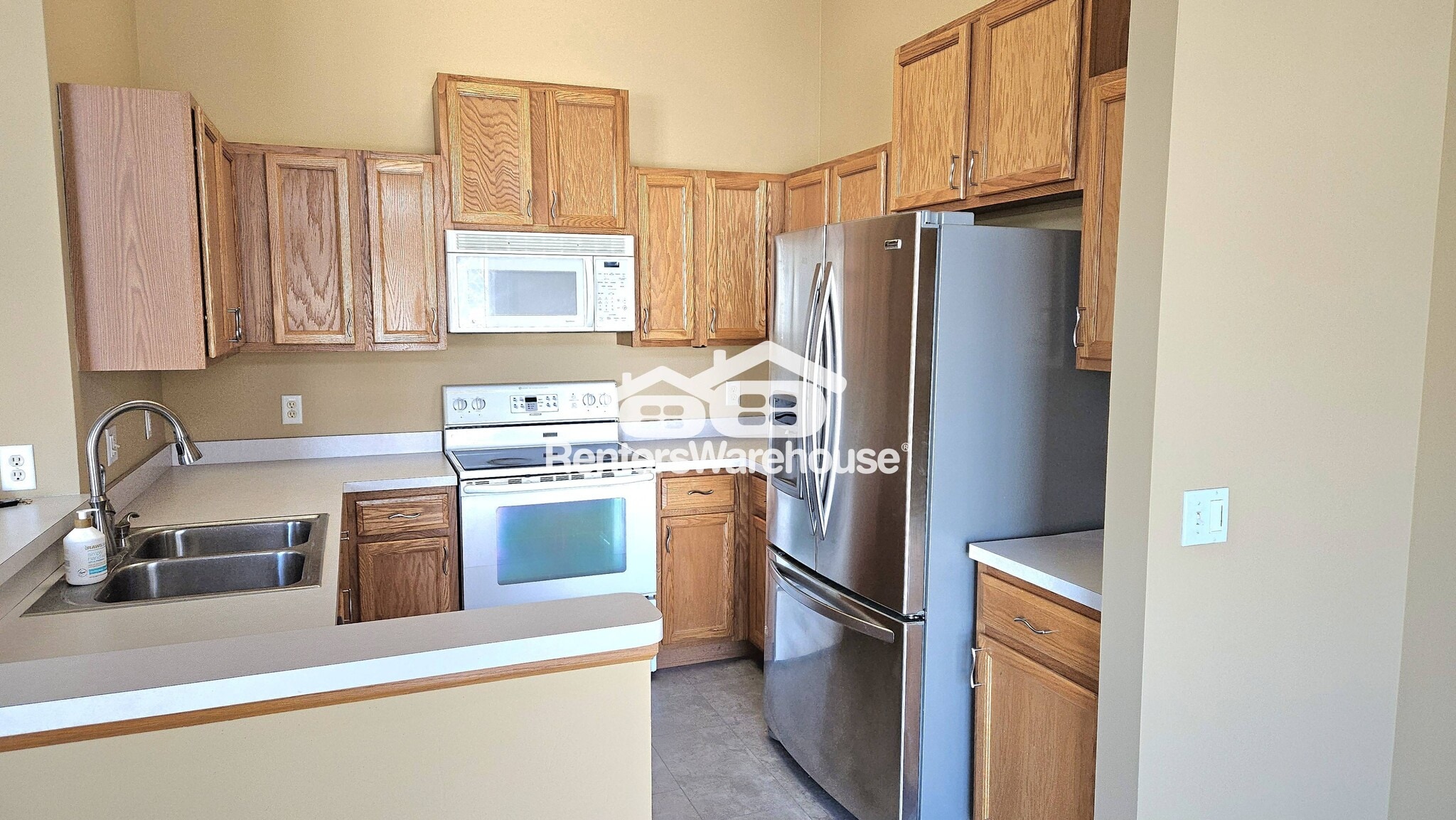 Building Photo - 7648 Century Blvd