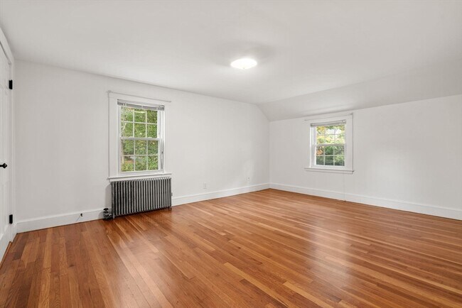Building Photo - 410 Conant Rd