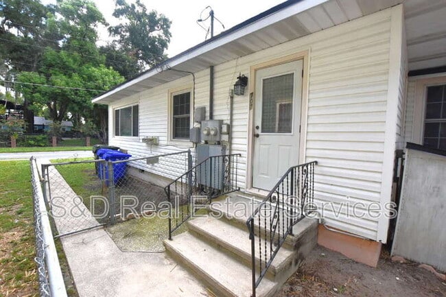 Primary Photo - 707 E Lime St