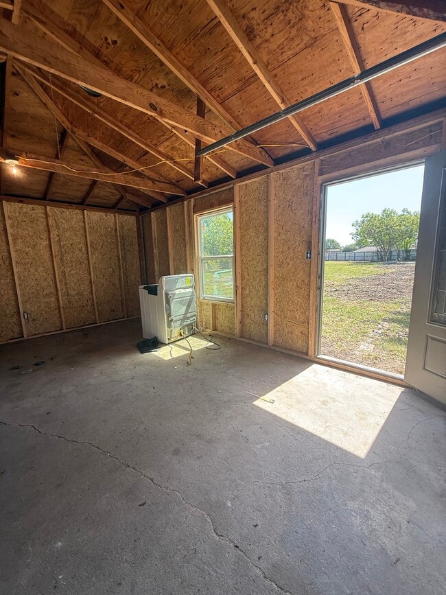 Building Photo - 11 Maree Ct