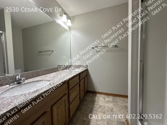 Building Photo - 2530 Cedar Cv Rd