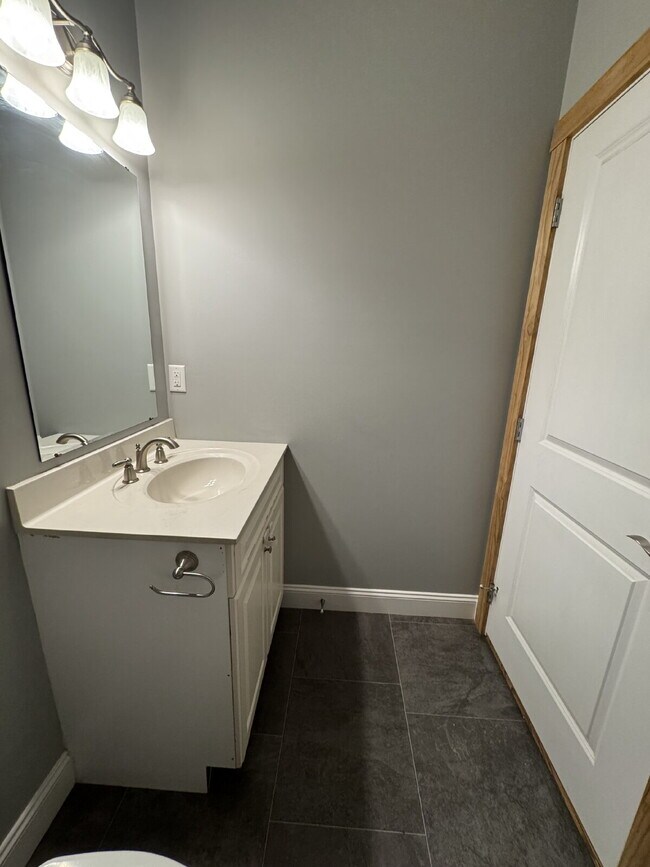 Building Photo - 156 Walnut Heights Ln