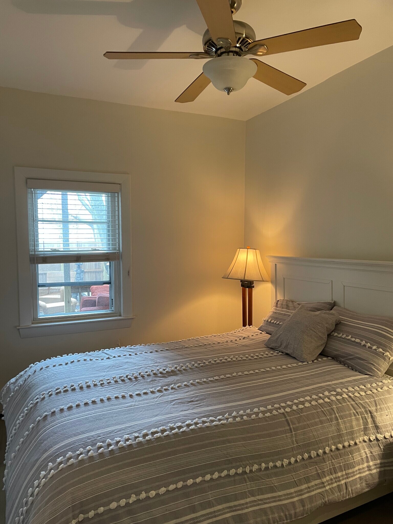 Building Photo - 86 Putnam St