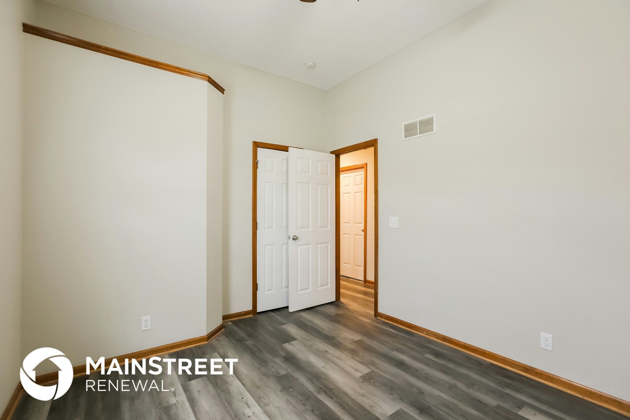 Building Photo - 5508 Scenic Dr