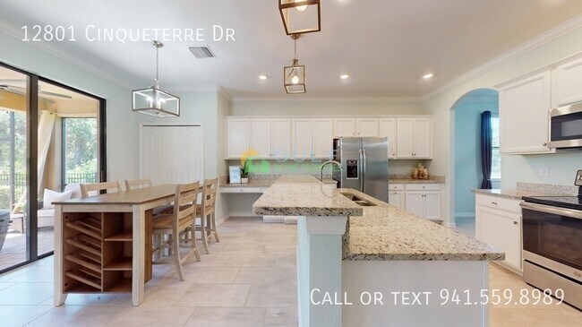 Building Photo - 12801 Cinqueterre Dr