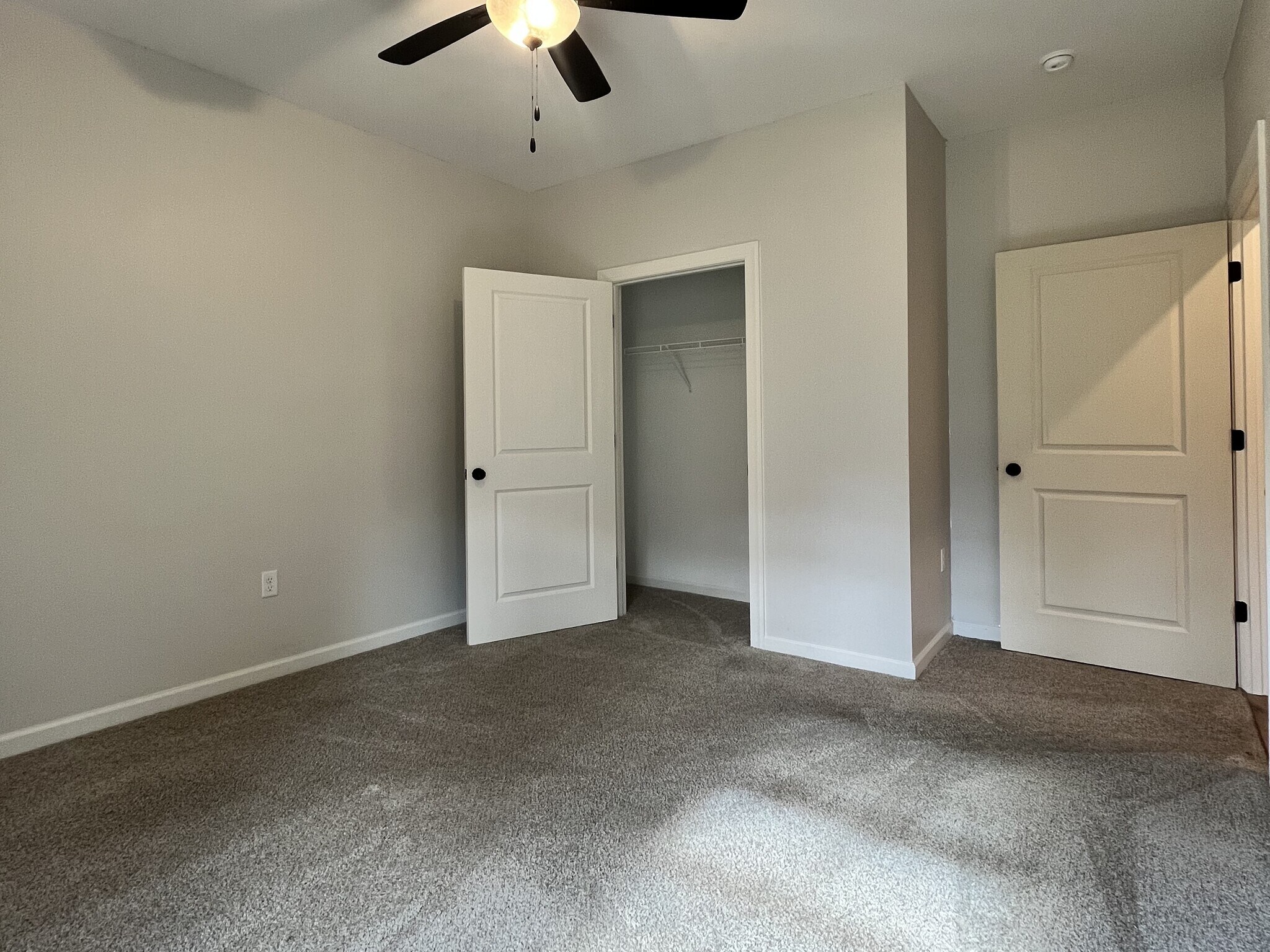 Building Photo - 216 Morningside Dr