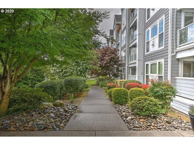 Building Photo - Beautiful Columbia Shores Condo Near Downtown Vancouver on the Columbia River