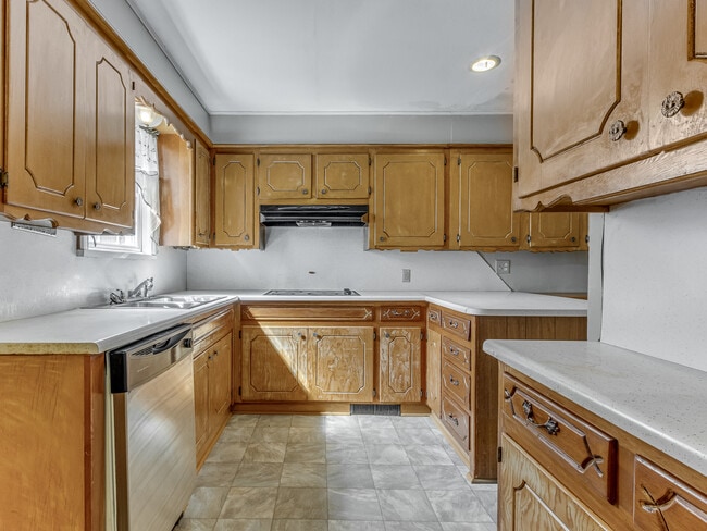 Building Photo - 2609 Mickey Rd