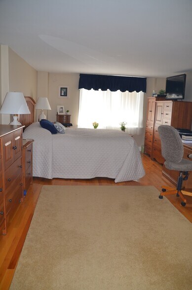 Bedroom-1 - 35 Heartbreak Rd