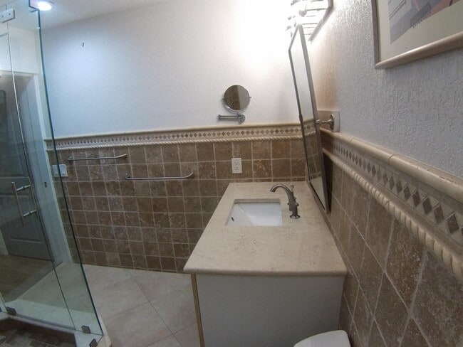 Building Photo - 854 Normandy Trail