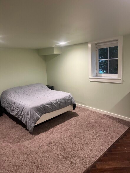 Building Photo - 3622 37th Ave S