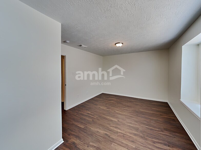 Building Photo - 26881 Monarch Manor Ln