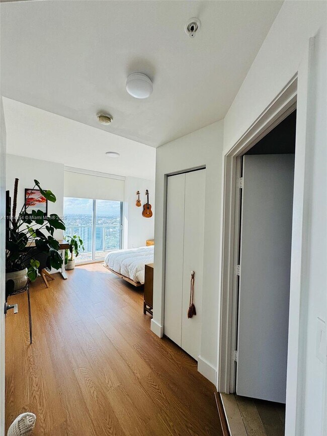 Building Photo - 79 SW 12th St