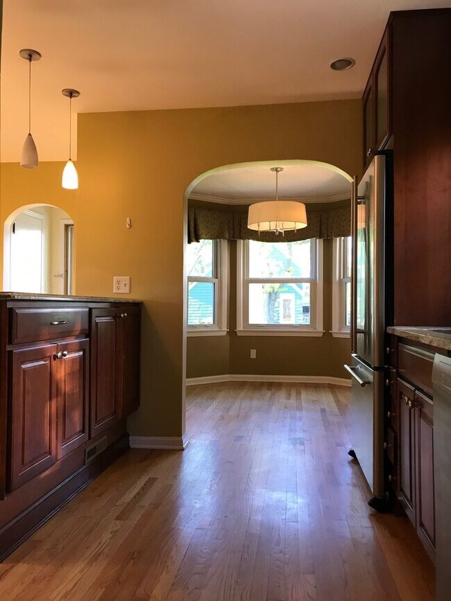 Building Photo - RESERVED Comfortable house in prime location near the U of M Stadium!